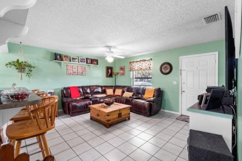Купить коммерческую недвижимость в Уэст-Палм-Бич, Флорида 167.22м2, № 954742 - фото 23