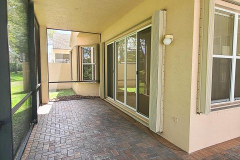 House in Lake Worth, Florida 2 bedrooms, 202.16 sq.m. № 1129275 - photo 5