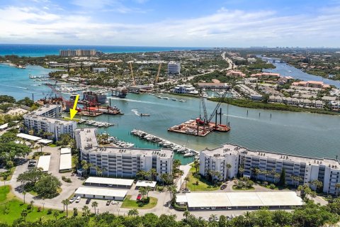 Condo in Jupiter, Florida, 2 bedrooms  № 1132826 - photo 9