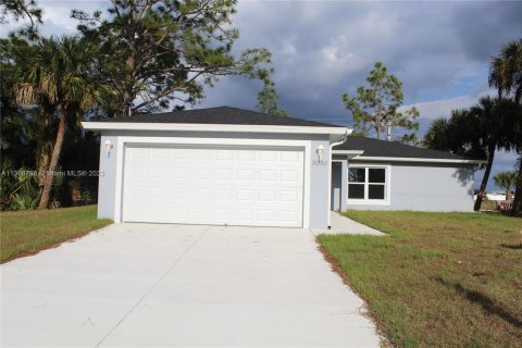 Villa ou maison à vendre à LaBelle, Floride: 3 chambres № 423885 - photo 5