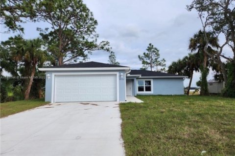 Villa ou maison à vendre à LaBelle, Floride: 3 chambres № 423885 - photo 2