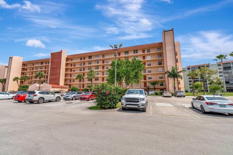 Condo in Delray Beach, Florida, 2 bedrooms  № 1174772 - photo 23