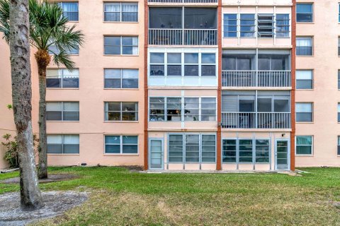 Condo in Delray Beach, Florida, 2 bedrooms  № 1174772 - photo 8