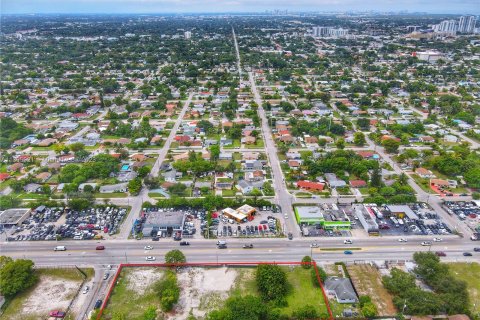 Купить коммерческую недвижимость в Халландейл-Бич, Флорида № 529220 - фото 6