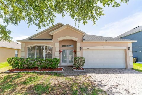 Villa ou maison à vendre à Kissimmee, Floride: 4 chambres, 181.35 m2 № 1288756 - photo 1