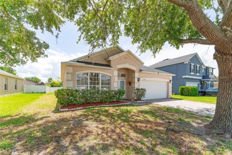 Villa ou maison à vendre à Kissimmee, Floride: 4 chambres, 181.35 m2 № 1288756 - photo 3