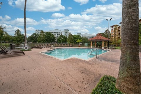 Condo in Orlando, Florida, 3 bedrooms  № 733486 - photo 19