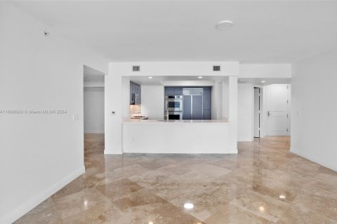 Condo in Aventura, Florida, 2 bedrooms  № 1384198 - photo 14