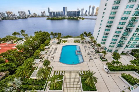 Copropriété à vendre à Aventura, Floride: 2 chambres, 185.9 m2 № 1384198 - photo 3