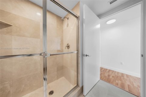 Condo in Aventura, Florida, 2 bedrooms  № 1384198 - photo 26