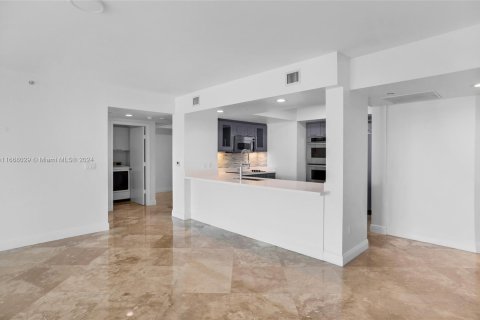 Copropriété à vendre à Aventura, Floride: 2 chambres, 185.9 m2 № 1384198 - photo 13