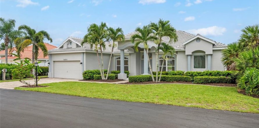 Villa ou maison à Punta Gorda, Floride 3 chambres, 204.94 m2 № 1302637