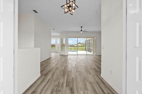 Villa ou maison à vendre à Punta Gorda, Floride: 3 chambres, 204.94 m2 № 1302637 - photo 8