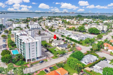 Купить коммерческую недвижимость в Майами-Бич, Флорида № 197165 - фото 30