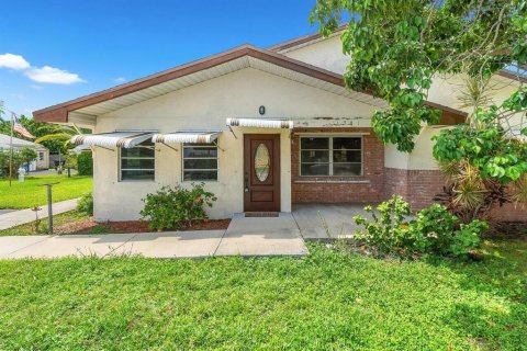 Casa en venta en Lake Worth, Florida, 4 dormitorios, 272.58 m2 № 701724 - foto 15