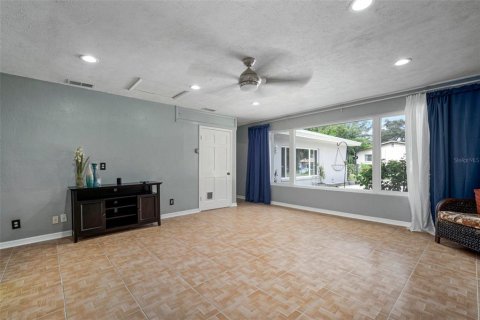 Villa ou maison à vendre à Brandon, Floride: 4 chambres, 234.58 m2 № 1354056 - photo 24