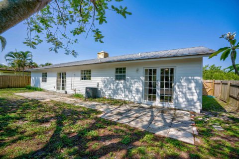 Villa ou maison à vendre à Hobe Sound, Floride: 4 chambres, 132.66 m2 № 1185577 - photo 16