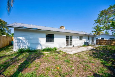 Villa ou maison à vendre à Hobe Sound, Floride: 4 chambres, 132.66 m2 № 1185577 - photo 17