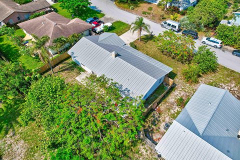 Villa ou maison à vendre à Hobe Sound, Floride: 4 chambres, 132.66 m2 № 1185577 - photo 7