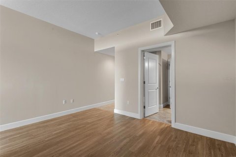 Condominio en venta en Orlando, Florida, 1 dormitorio, 59.83 m2 № 990762 - foto 14