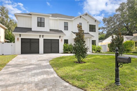 Villa ou maison à vendre à Tampa, Floride: 5 chambres, 402.73 m2 № 1390861 - photo 2