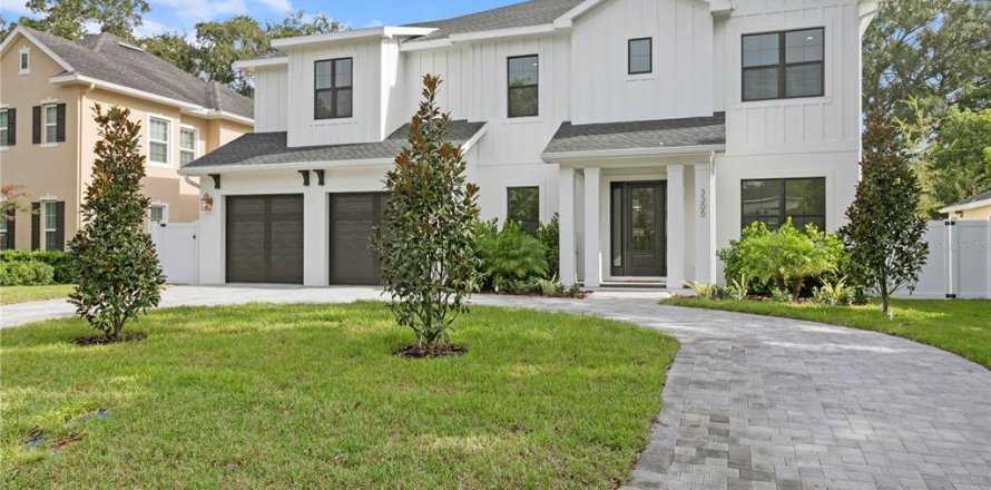 Villa ou maison à Tampa, Floride 5 chambres, 402.73 m2 № 1390861