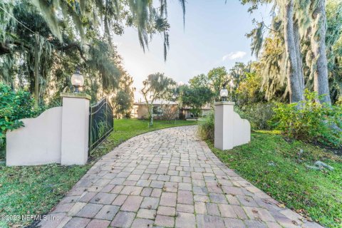 Villa ou maison à vendre à Saint Augustine, Floride: 3 chambres, 201.41 m2 № 855233 - photo 4