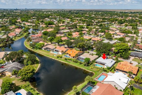 Villa ou maison à vendre à Coral Springs, Floride: 4 chambres, 214.23 m2 № 1185567 - photo 5