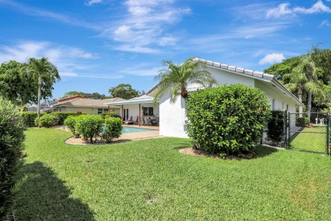 Villa ou maison à vendre à Coral Springs, Floride: 4 chambres, 214.23 m2 № 1185567 - photo 22