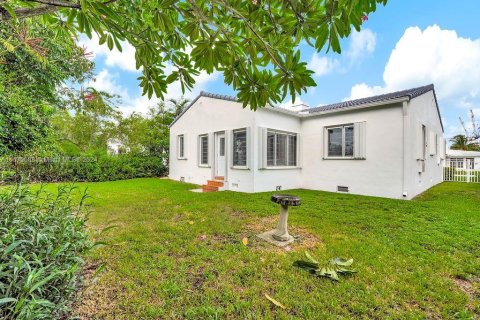 Villa ou maison à vendre à Surfside, Floride: 3 chambres, 152.36 m2 № 1408850 - photo 7