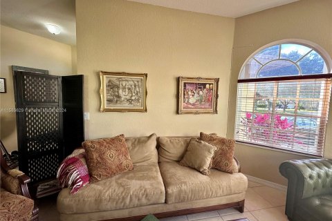 Casa en venta en Miramar, Florida, 3 dormitorios, 156.45 m2 № 1168148 - foto 6