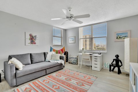 Condo in Pompano Beach, Florida, 2 bedrooms  № 1016272 - photo 29