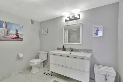 Copropriété à vendre à Pompano Beach, Floride: 2 chambres, 132.39 m2 № 1016272 - photo 23