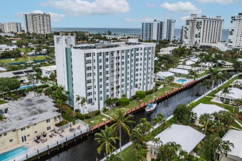 Copropriété à vendre à Pompano Beach, Floride: 2 chambres, 132.39 m2 № 1016272 - photo 2