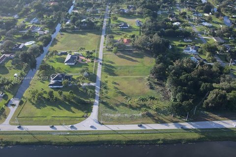 Купить земельный участок в Саутвест-Ранчес, Флорида № 942761 - фото 3