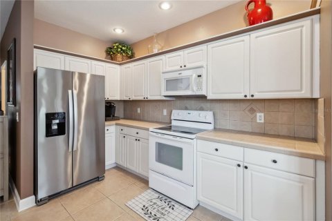 Townhouse in Kissimmee, Florida 3 bedrooms, 195.47 sq.m. № 1432501 - photo 13