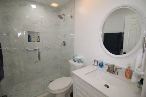 Casa en venta en Sunrise, Florida, 4 dormitorios, 166.39 m2 № 1387730 - foto 20