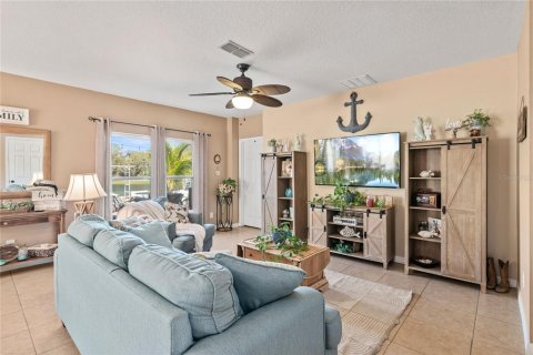 Casa en venta en Kissimmee, Florida, 5 dormitorios, 258.73 m2 № 1384744 - foto 16