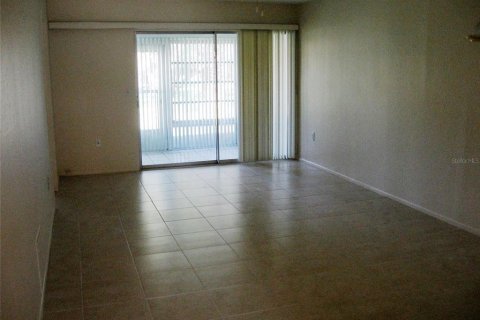 Condo in Clearwater, Florida, 2 bedrooms  № 1384741 - photo 5