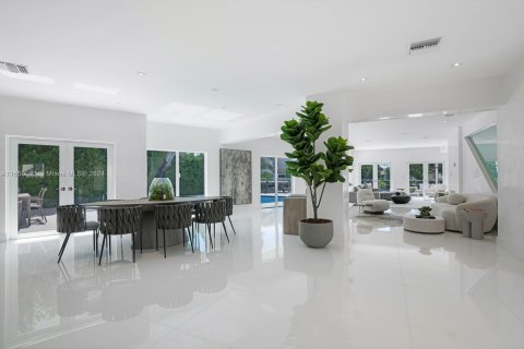 Villa ou maison à vendre à Miami Beach, Floride: 6 chambres, 524.62 m2 № 1332591 - photo 23