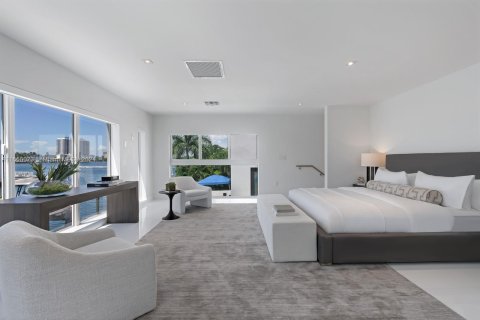 Villa ou maison à vendre à Miami Beach, Floride: 6 chambres, 524.62 m2 № 1332591 - photo 28