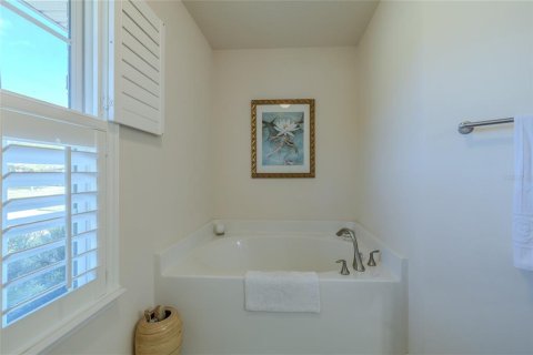 House in Edgewater, Florida 4 bedrooms, 168.71 sq.m. № 1382290 - photo 28