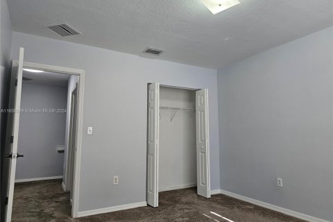 Adosado en venta en Homestead, Florida, 3 dormitorios, 153.94 m2 № 1360308 - foto 6