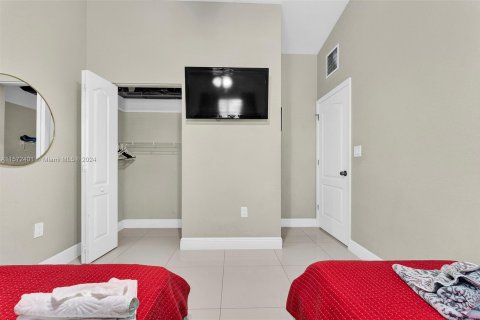 Купить виллу или дом в Форт-Лодердейл, Флорида 3 спальни, 132.66м2, № 1135640 - фото 15