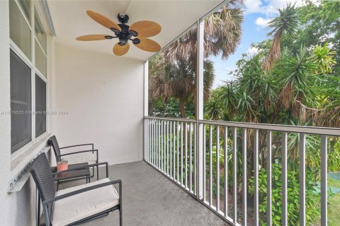 Condo in Fort Lauderdale, Florida, 2 bedrooms  № 1412251 - photo 17