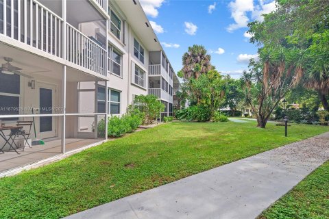 Condo in Fort Lauderdale, Florida, 2 bedrooms  № 1412251 - photo 26