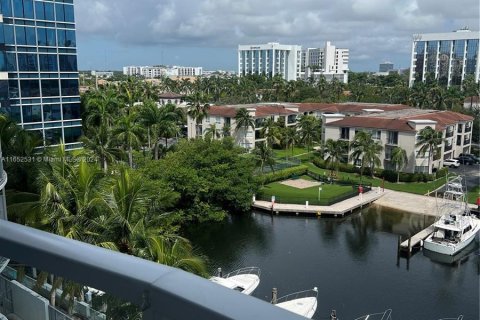 Copropriété à louer à Aventura, Floride: 2 chambres, 75.81 m2 № 1348114 - photo 4