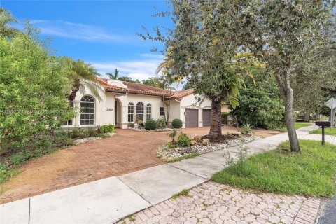 Villa ou maison à vendre à Miami Lakes, Floride: 4 chambres, 205.87 m2 № 1348113 - photo 28