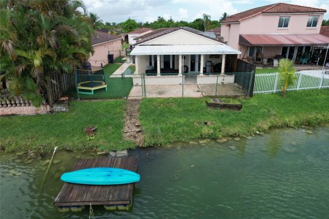 Villa ou maison à vendre à Miami, Floride: 3 chambres, 130.62 m2 № 1348070 - photo 26