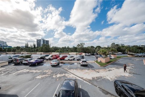 Condo in Aventura, Florida, 2 bedrooms  № 994117 - photo 4